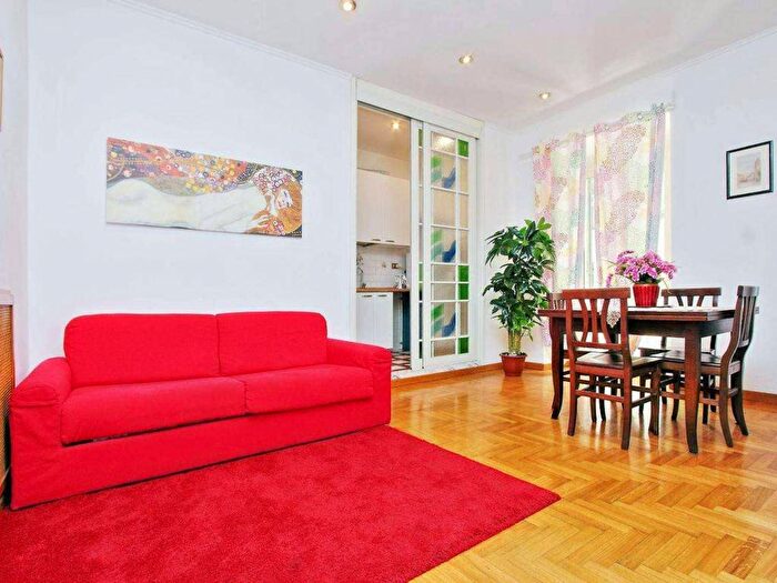 Appartamento monolocale in affitto in Via dei Gracchi, Prati, Roma