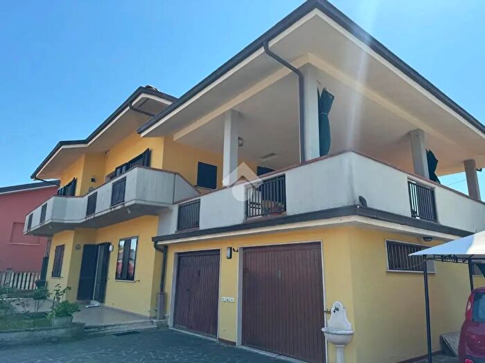 Casa quadrilocale in vendita in Via delle Padulette, Buggiano