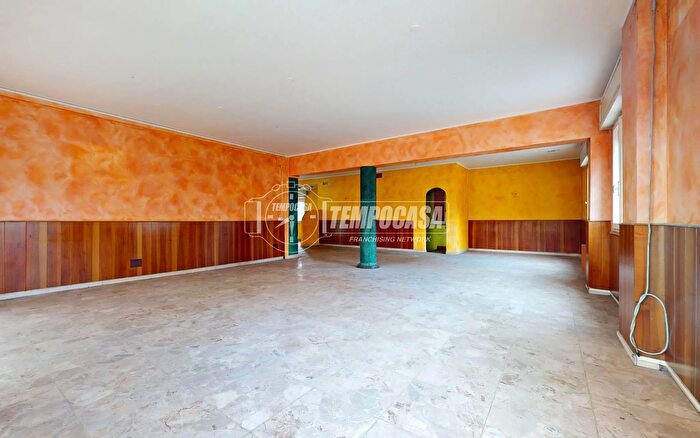 Appartamento con 7 locali in vendita in Rubiera