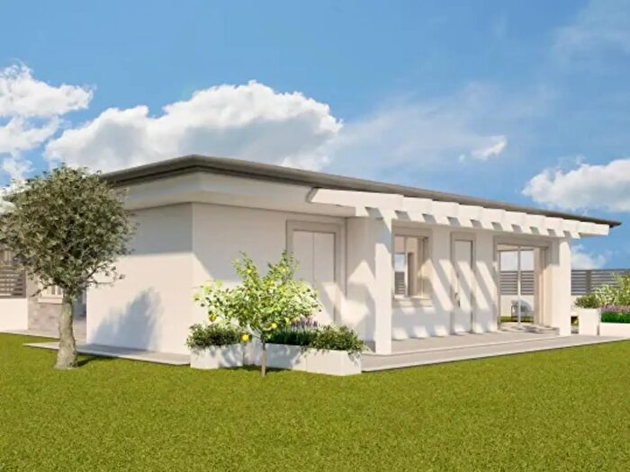 Casa quadrilocale in vendita in Via Romana Antica, Nettuno