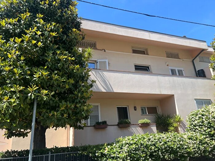 Casa quadrilocale in vendita in Riccione