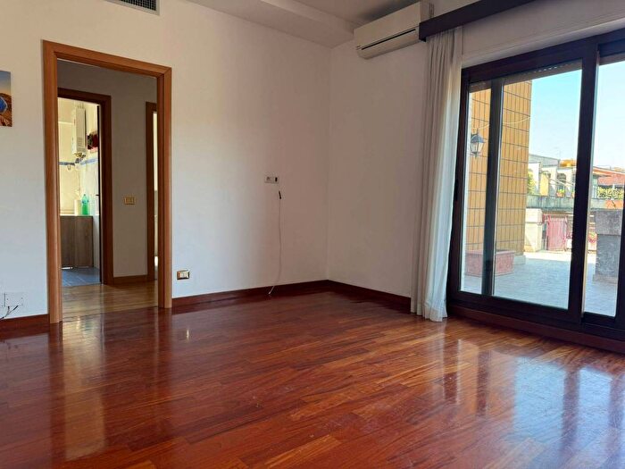 Appartamento bilocale in affitto in Via di Villa Ricotti, Bologna, Roma
