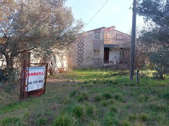 Casa con 10 locali in vendita in Via Strada Provinciale per Il Sangro, Fossacesia