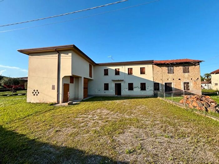 Casa trilocale in vendita in Azzano Decimo