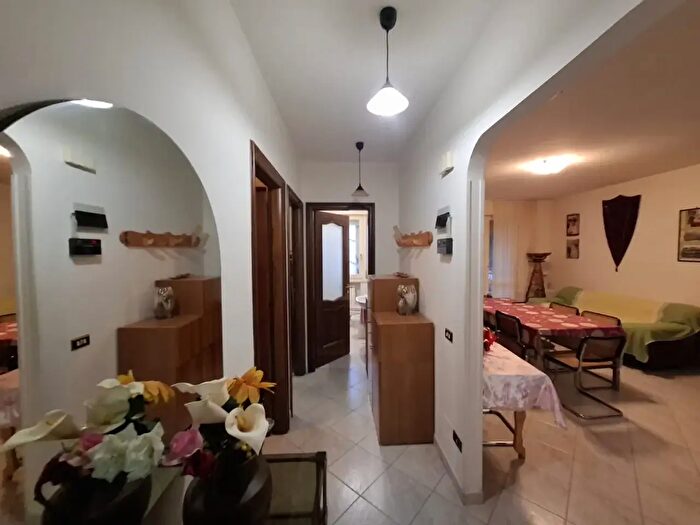 Appartamento con 5 locali in vendita in Via Riva del Garda, Riccione