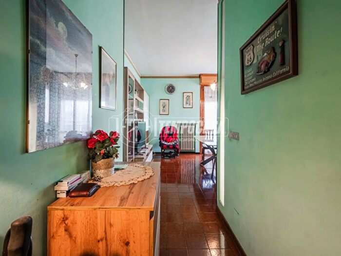 Appartamento trilocale in vendita in Viale Risorgimento, Correggio