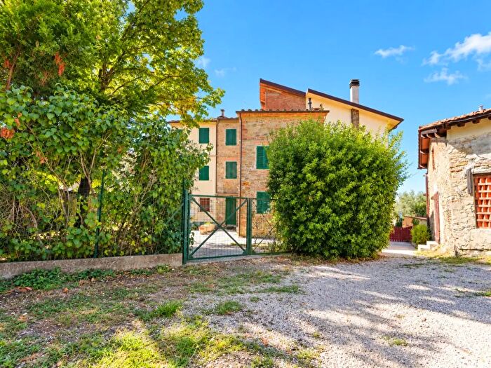 Casa quadrilocale in vendita in Via Ceppeto, Lamporecchio