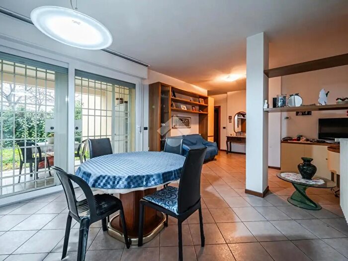 Appartamento bilocale in vendita in Via Melozzo da Forlì, Bologna