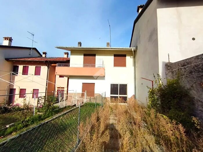 Casa con 5 locali in vendita in Via Campassi, Santorso