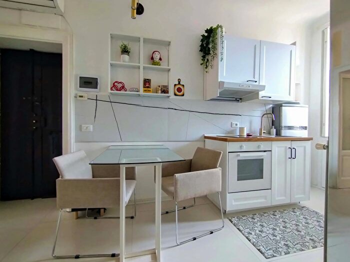 Appartamento monolocale in affitto in Via Riva di Trento, Milano