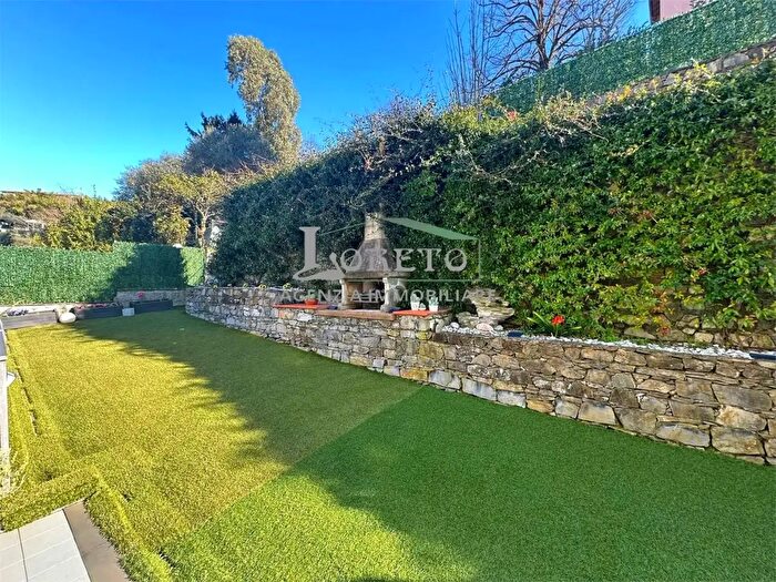 Appartamento quadrilocale in vendita in Via Bosena, Rapallo