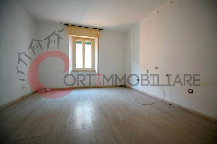 Appartamento quadrilocale in vendita in Via Trento Follonica, Follonica