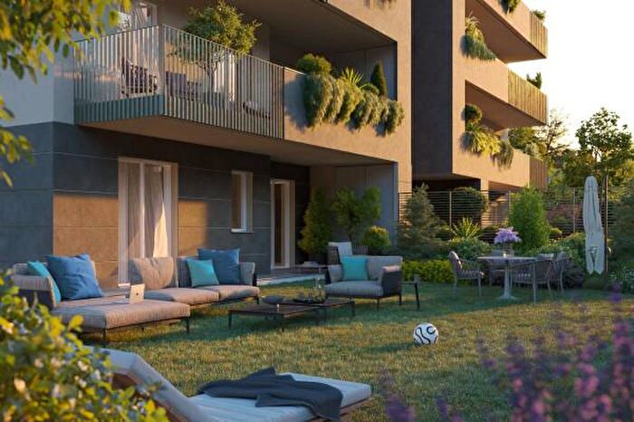 Appartamento trilocale in vendita in Via Novara, Abbiategrasso