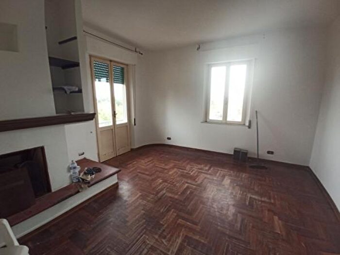 Appartamento quadrilocale in vendita in Castiglione Del Lago