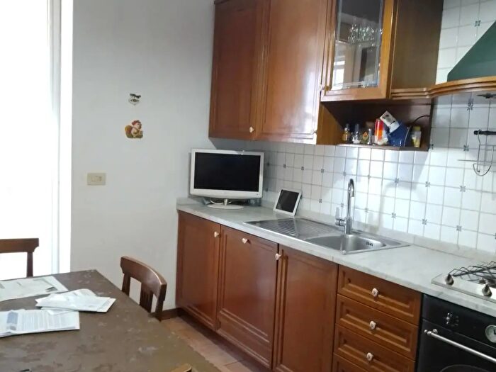 Casa con 7 locali in vendita in Viareggio
