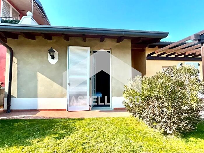 Appartamento in affitto in Via dei Colli, Manerba Del Garda