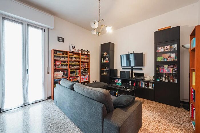 Appartamento con 5 locali in vendita in Strada San Faustino, Modena