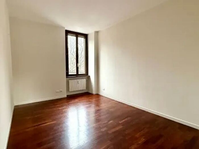 Appartamento trilocale in affitto in Via Cadore, Milano