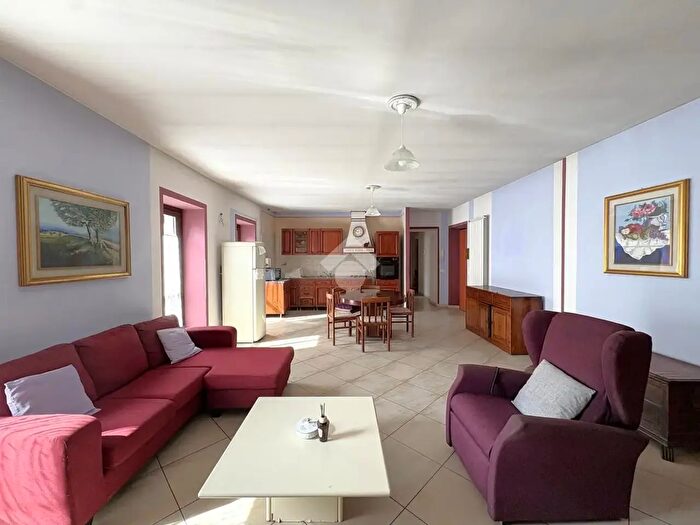 Casa quadrilocale in vendita in Via Vittorio Emanuele Secondo, Vestigne