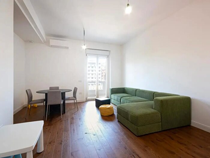 Appartamento quadrilocale in affitto in Via San Gregorio Magno, Cagliari