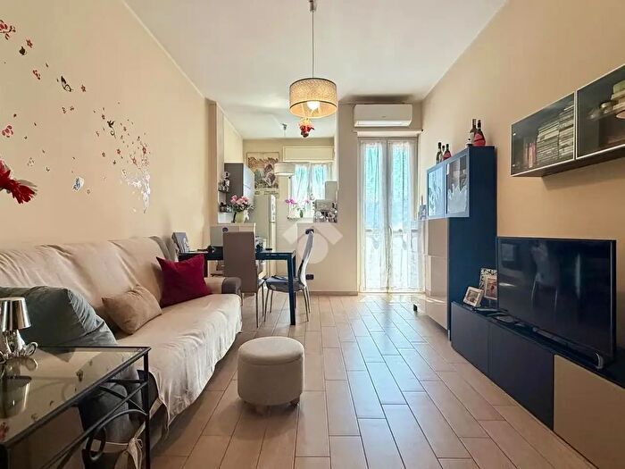 Appartamento bilocale in vendita in Via Barletta, Torino