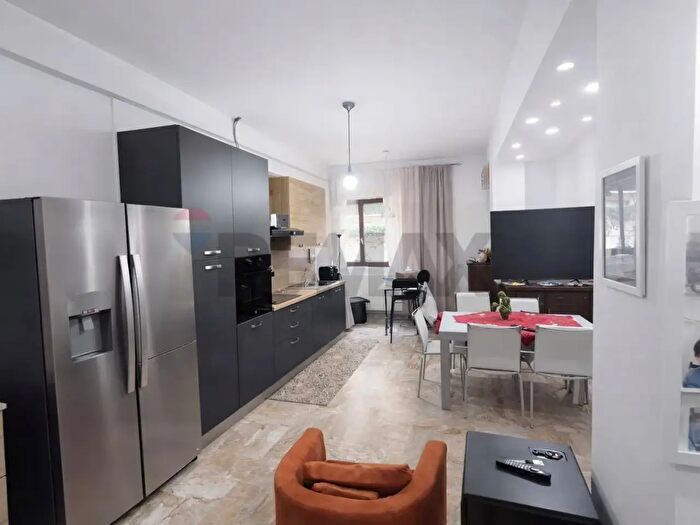 Appartamento con 7 locali in vendita in Via Guglielmo Marconi, Arce