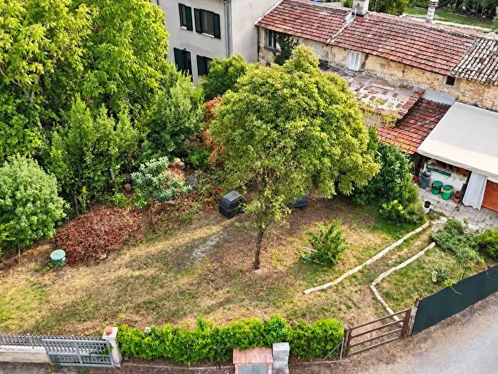 Casa trilocale in vendita in Via Tombetta, Assisi