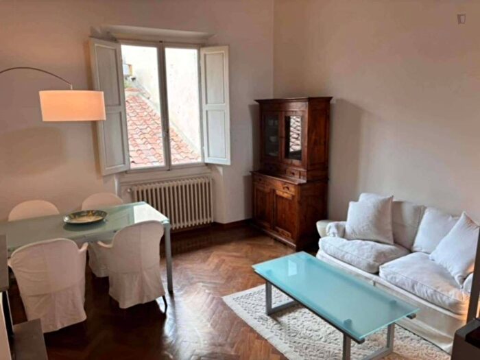 Appartamento trilocale in affitto in Via dei Cerchi, Signoria Uffizi, Firenze