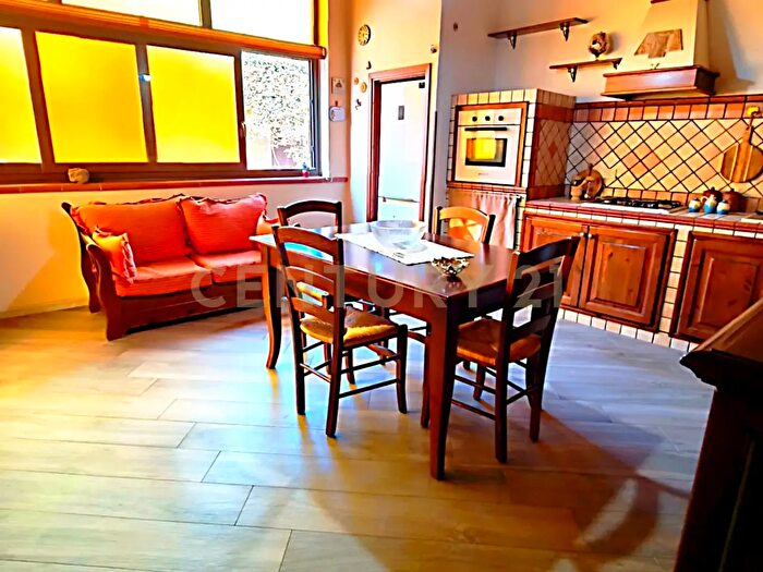 Casa con 5 locali in vendita in Via Ruggero Settimo, Terrasini