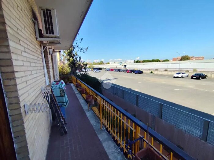 Appartamento bilocale in vendita in Via Giacomo Ciamician, Roma