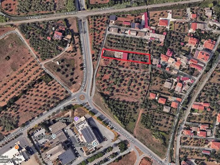 Appartamento bilocale in vendita in Via Giovanni De Sensi Snc, Lamezia Terme