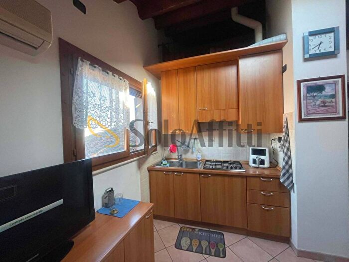 Appartamento bilocale in affitto in Via San Romano, Centro Storico, Ferrara