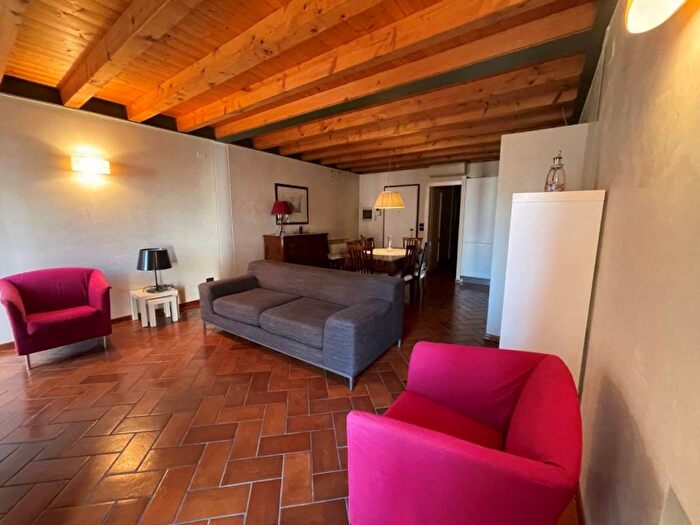 Appartamento bilocale in affitto in Contra Giuseppe Garibaldi, Centro Storico, Vicenza