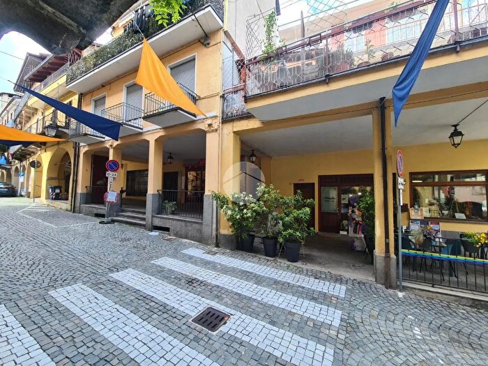 Appartamento con 5 locali in vendita in Via Arduino, Cuorgne