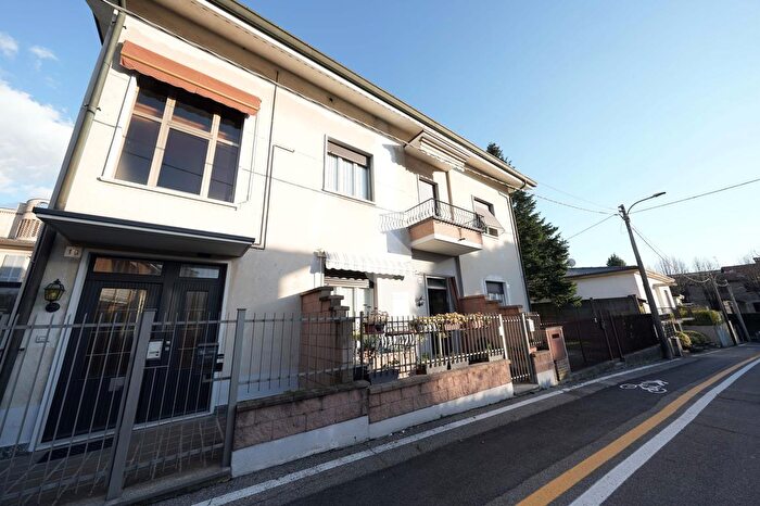 Appartamento bilocale in vendita in Via Cascina Carolina, Biassono