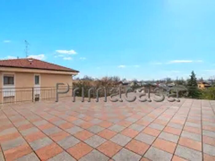 Appartamento con 5 locali in vendita in Via Luxemburg, Rubiera