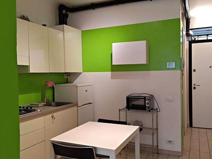 Appartamento bilocale in affitto in Via Antonio Rosmini, Arena, Milano