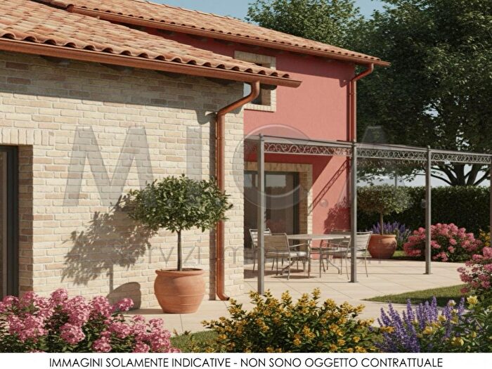 Casa con 7 locali in vendita in Via Frusta, Salzano