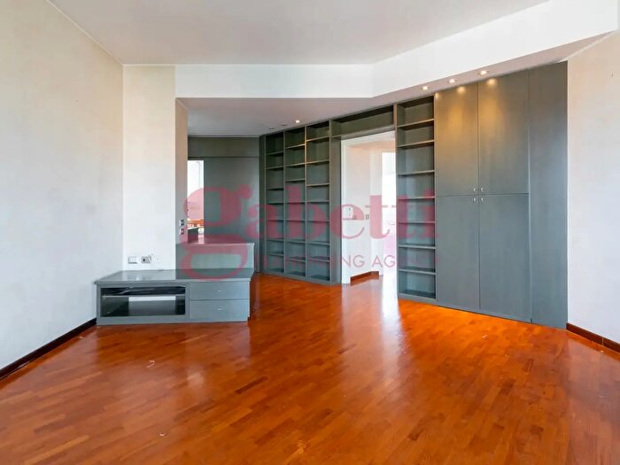 Appartamento trilocale in vendita in Via Bernardo Davanzati, Milano