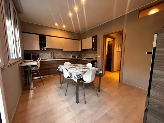 Appartamento trilocale in vendita in Via Fiera, Mirto