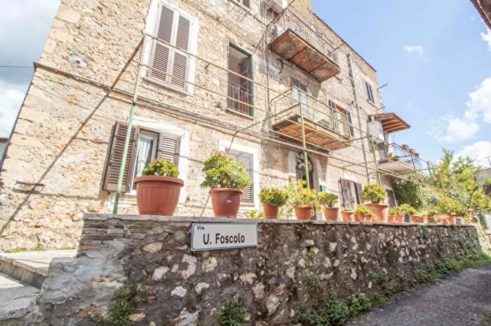 Appartamento trilocale in vendita in Via Monte Grappa, Marcellina