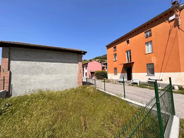 Casa con 6 locali in vendita in Ponte Nizza