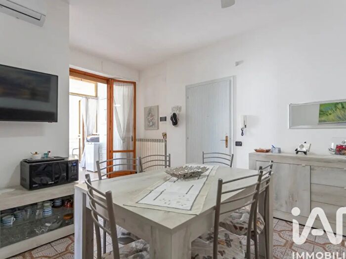 Appartamento quadrilocale in vendita in Via Uso di Mare, Porto Recanati