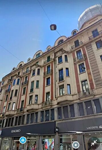 Appartamento trilocale in affitto in Via Annibale Caretta, Milano