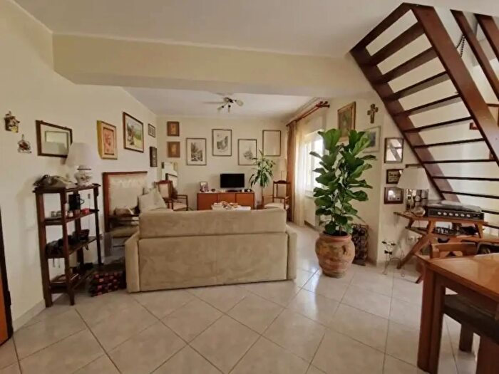 Appartamento trilocale in vendita in Messina