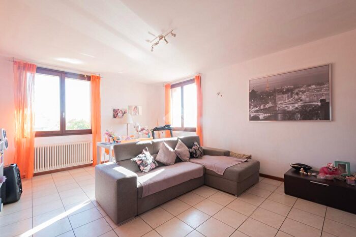 Appartamento trilocale in vendita in Via Roma, Carpi