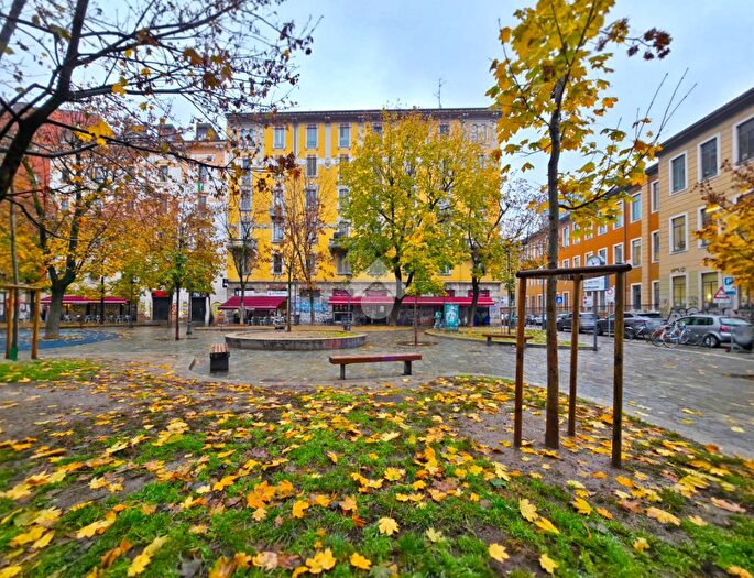 Appartamento trilocale in vendita in Via Jacopo dal Verme, Milano