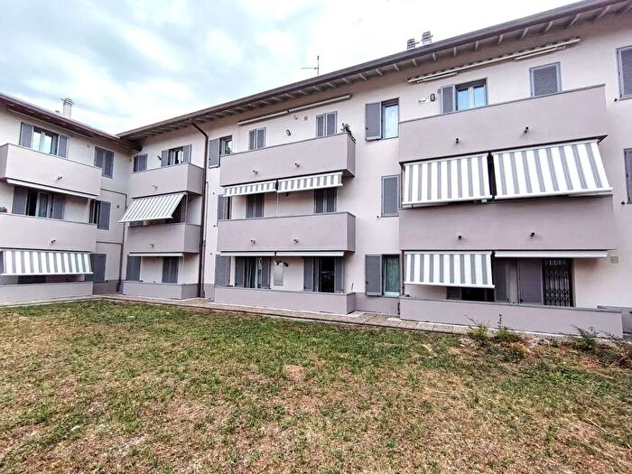 Appartamento bilocale in vendita in Via Santa Maria Maddalena, Arosio
