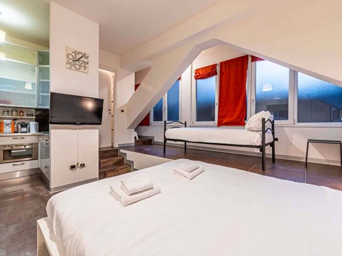 Appartamento monolocale in affitto in Via Principe Eugenio, Cenisio, Milano