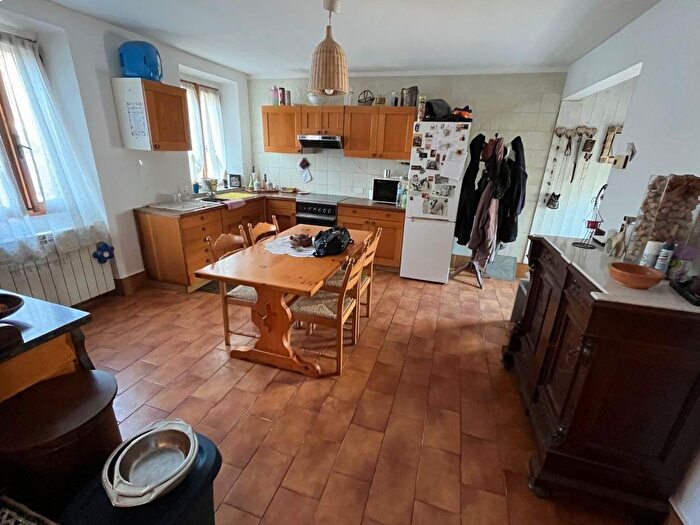 Casa trilocale in vendita in Pieve Porto Morone